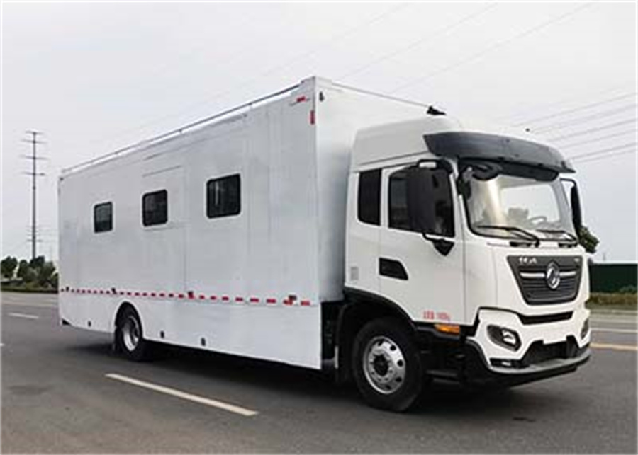 東風(fēng)天錦200人炊事餐車(chē)