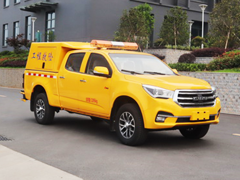 五十鈴皮卡救險(xiǎn)車(chē)